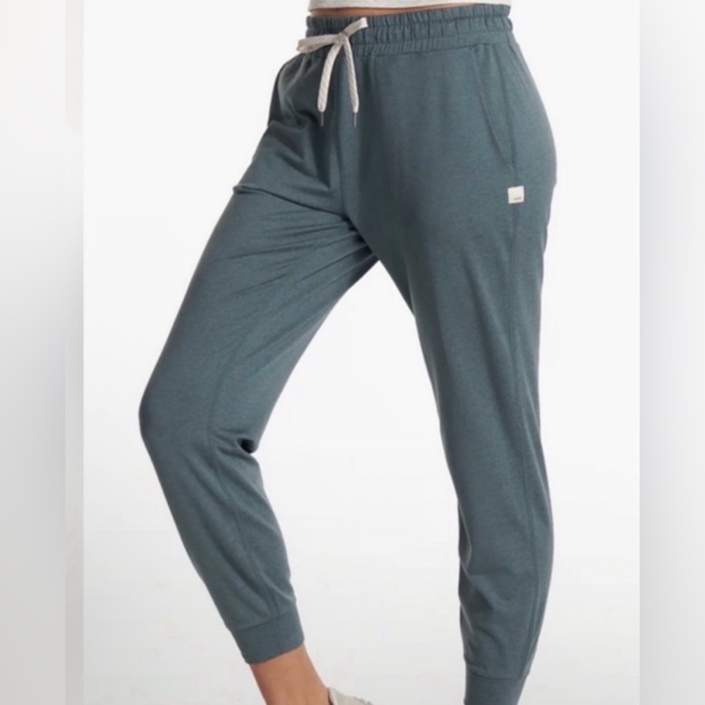 Vuori Dreamknit Jogger lake heather blue women’s joggers small